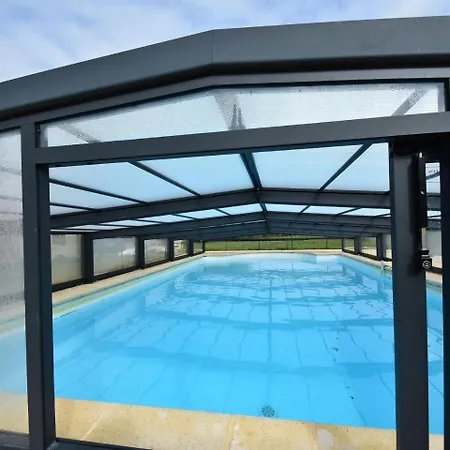 Holiday home Spacious With Private Pool *