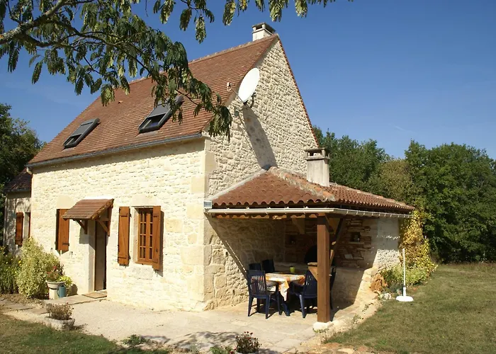 Spacious With Private Pool Hébergement de vacances