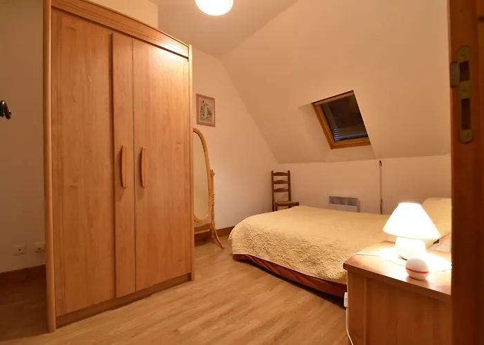 Spacious With Private Pool Hébergement de vacances *